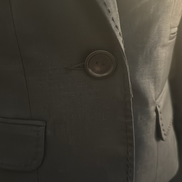 Bebe/Excellent condition, worn maybe once or twice gray blazer jacket size 6 - Picture 3 of 8